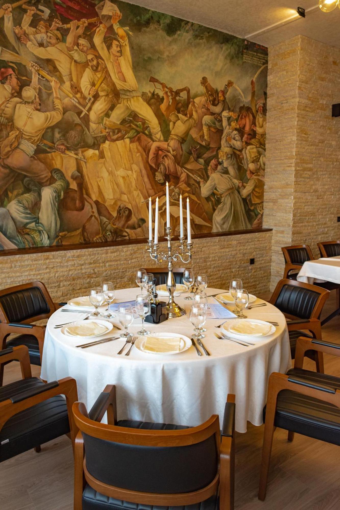 Hotel Montana Palace Krusevo Bagian luar foto
