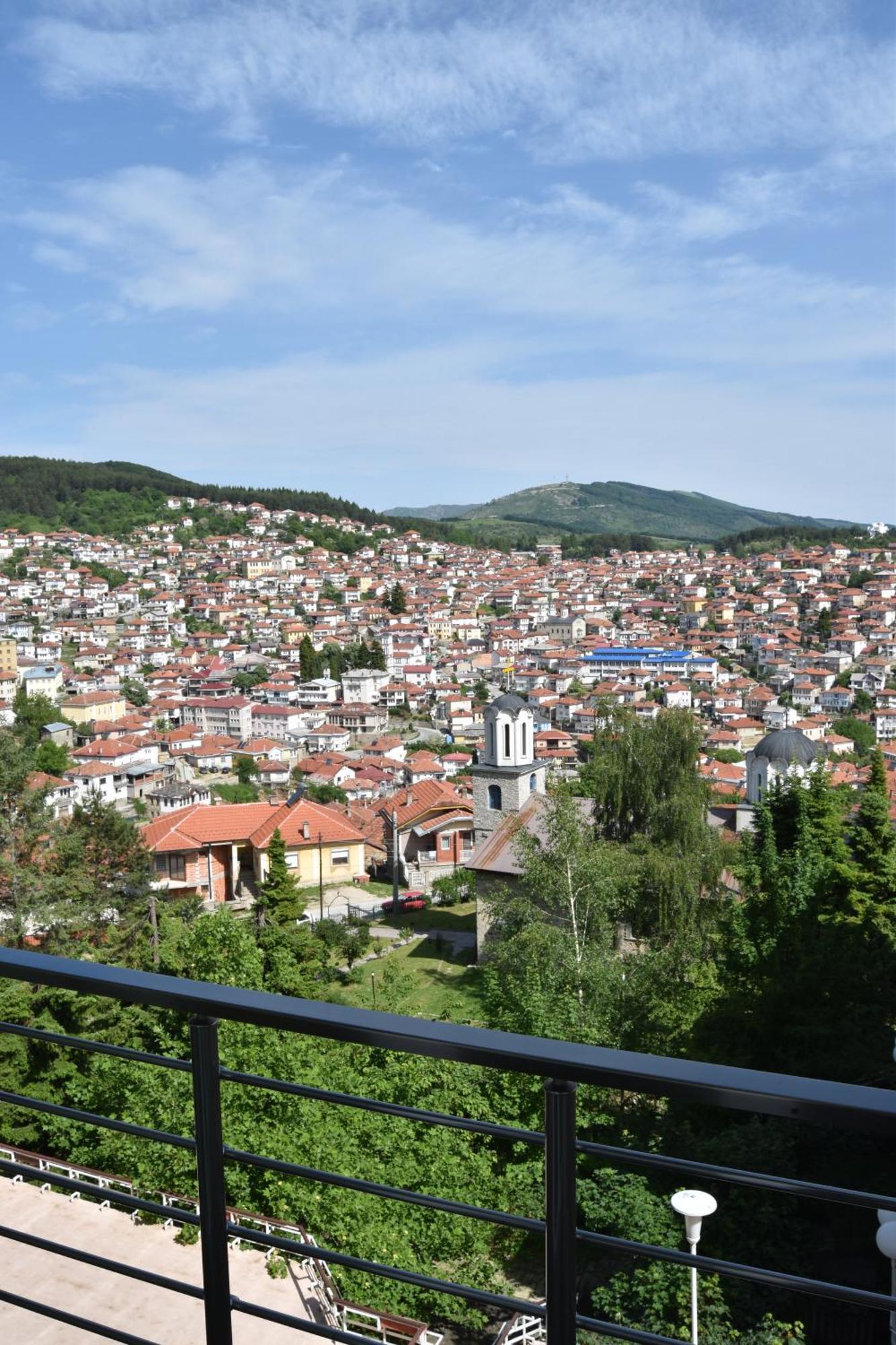 Hotel Montana Palace Krusevo Bagian luar foto