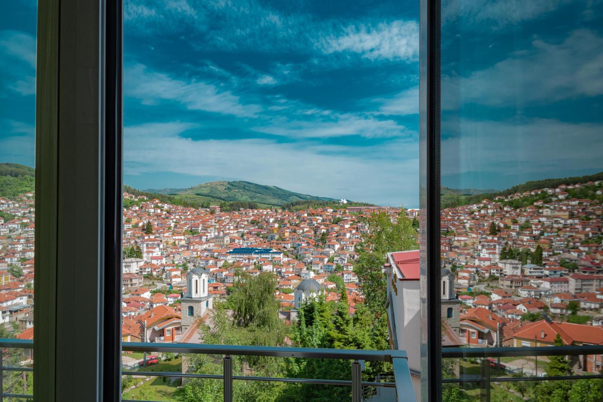 Hotel Montana Palace Krusevo Bagian luar foto