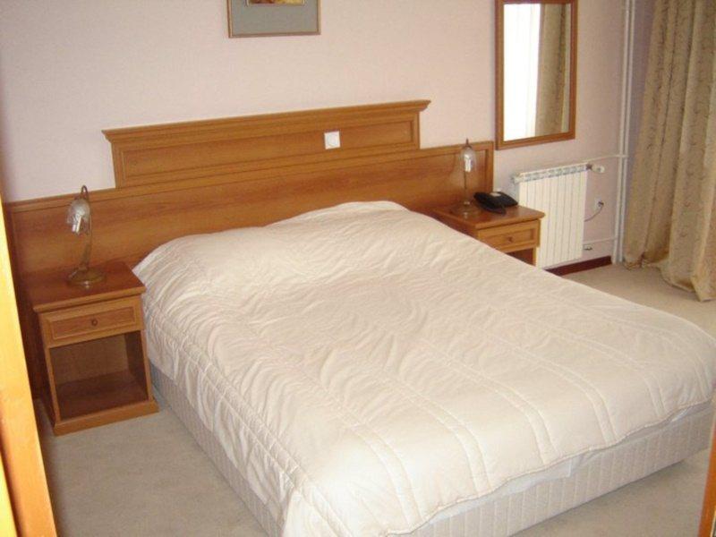 Hotel Montana Palace Krusevo Bagian luar foto