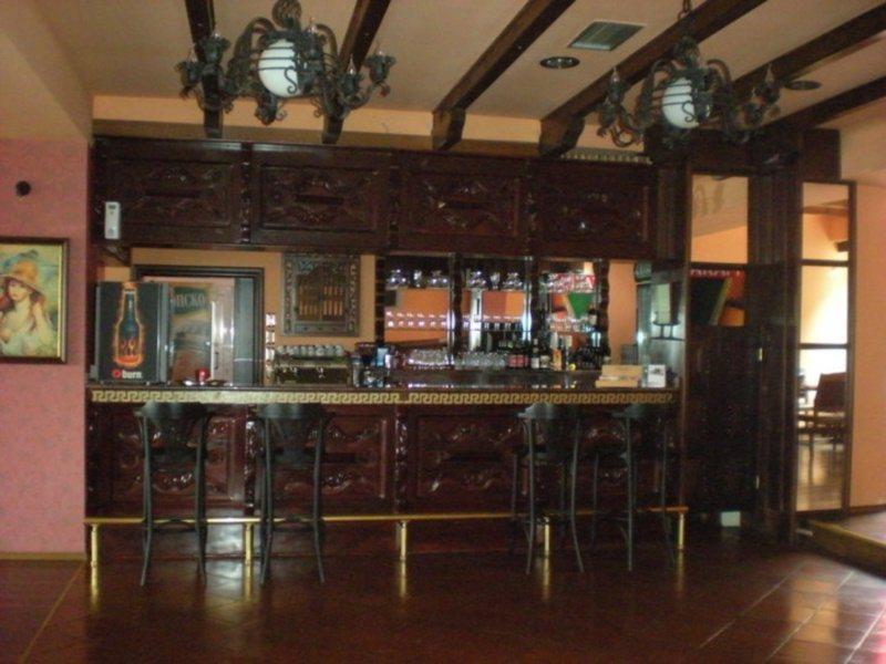 Hotel Montana Palace Krusevo Bagian luar foto